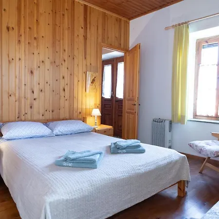 Stone House In Pelion *